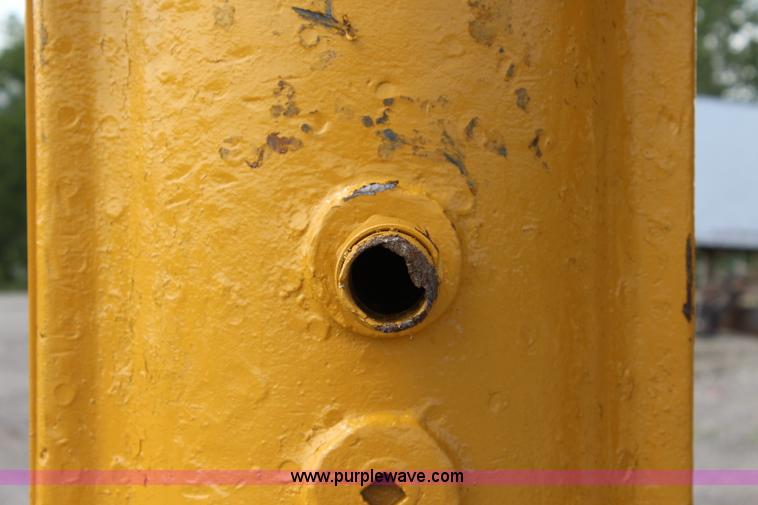 image for item BO9292 Vulcan piling extractor