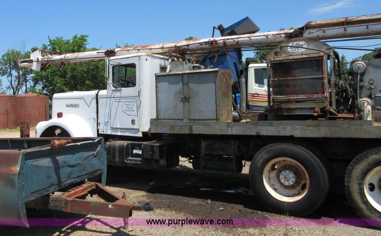 image for item D2475 1981 Marmon TT04C198RM workover rig