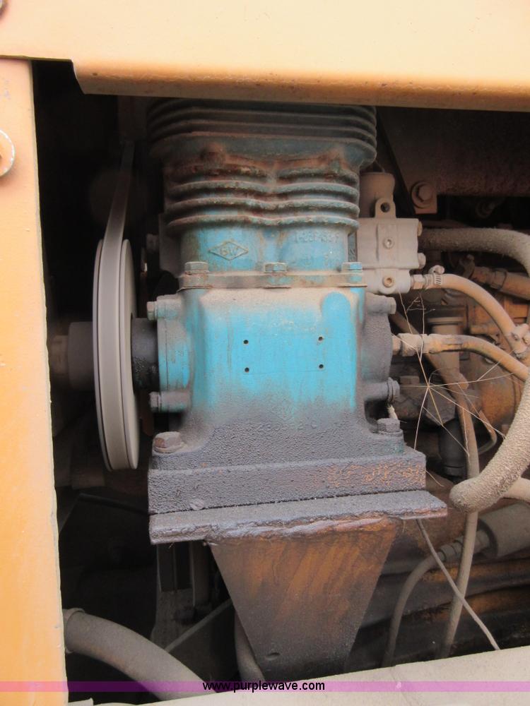 image for item D2490 Case W20B wheel loader