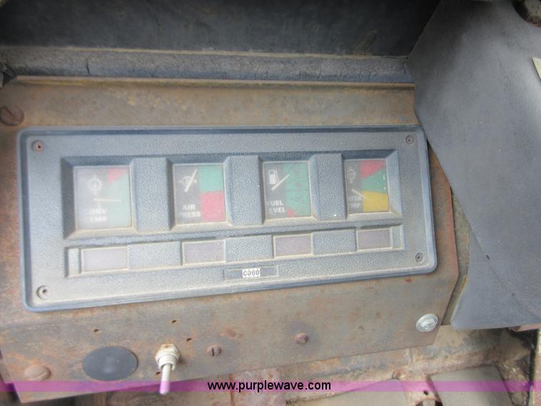 image for item D2490 Case W20B wheel loader