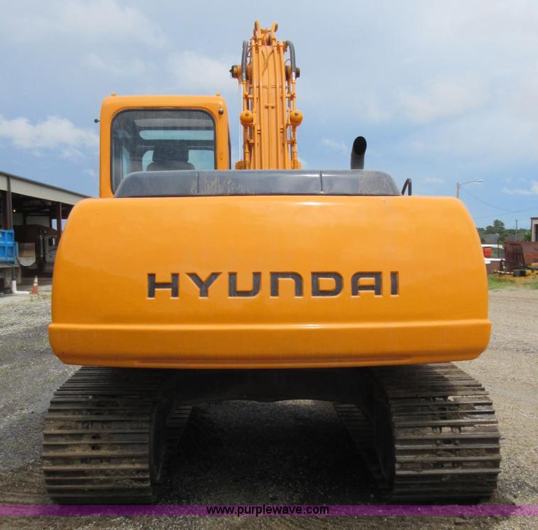 image for item D2491 1995 Hyundai R130LC-3 excavator