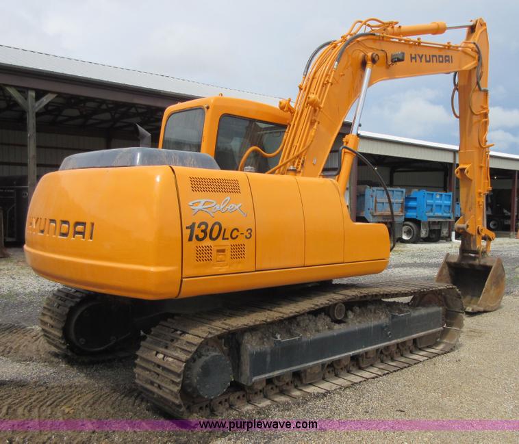 image for item D2491 1995 Hyundai R130LC-3 excavator
