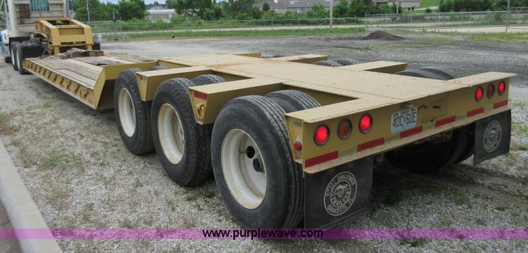image for item D2492 2001 Witzco Challenger RG-50 lowboy trailer