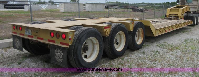 image for item D2492 2001 Witzco Challenger RG-50 lowboy trailer