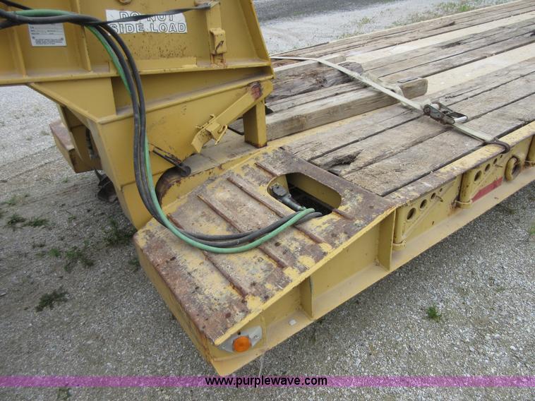 image for item D2492 2001 Witzco Challenger RG-50 lowboy trailer