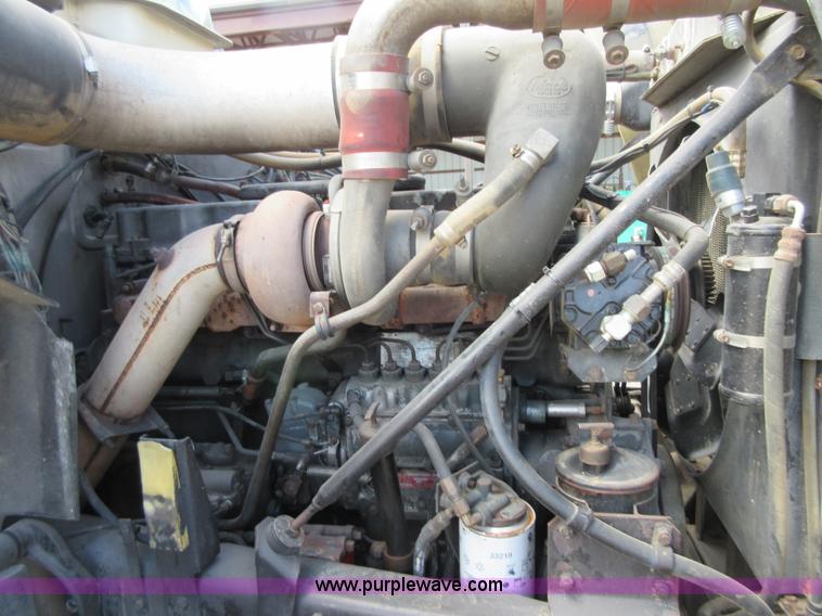 image for item D2494 1989 Mack RB688S dump truck