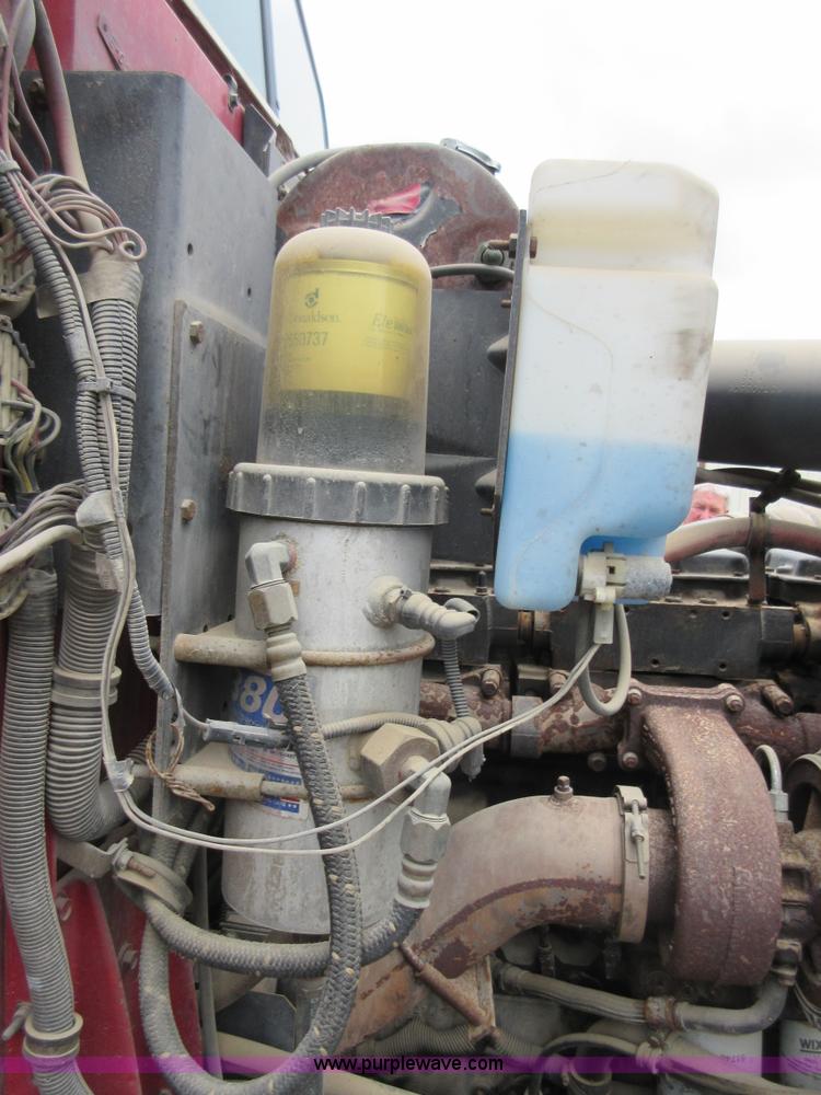 image for item D2494 1989 Mack RB688S dump truck