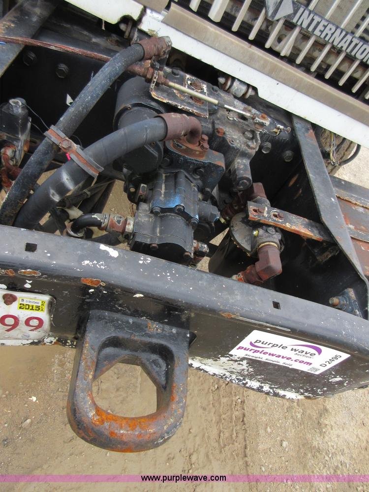 image for item D2495 1997 International 1840 mixer truck