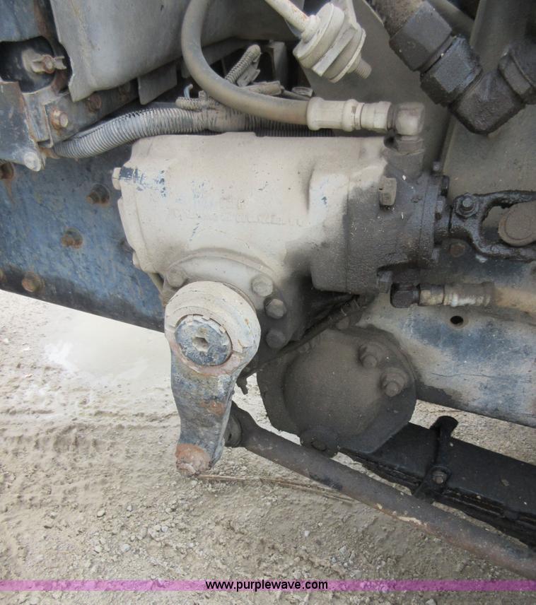 image for item D2495 1997 International 1840 mixer truck