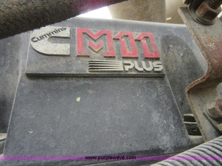 image for item D2495 1997 International 1840 mixer truck