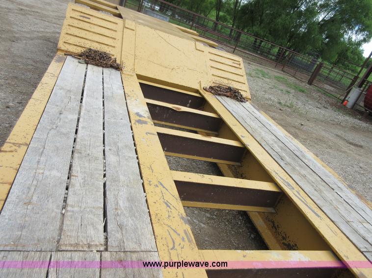 image for item D2497 2014 Whitzco Challenger RG-35 equipment trailer