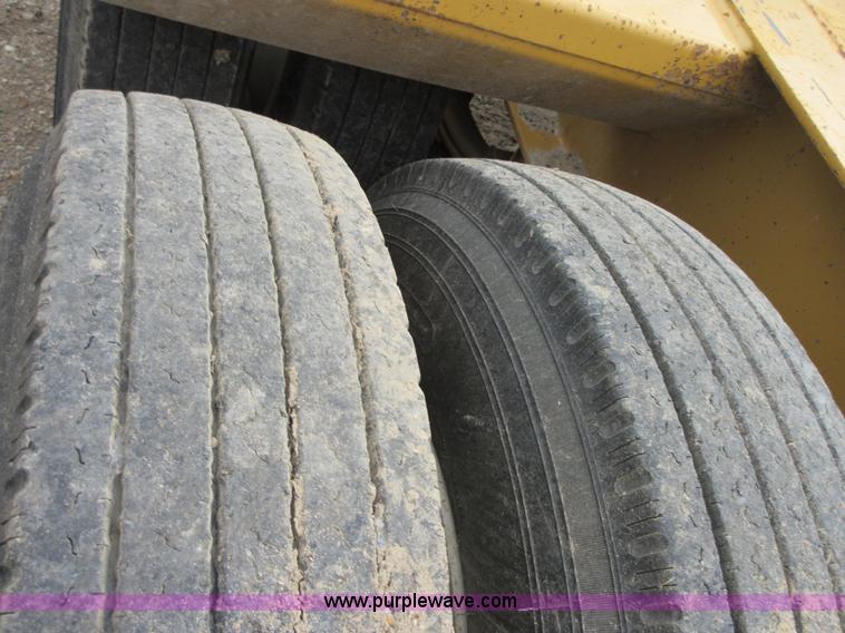 image for item D2497 2014 Whitzco Challenger RG-35 equipment trailer