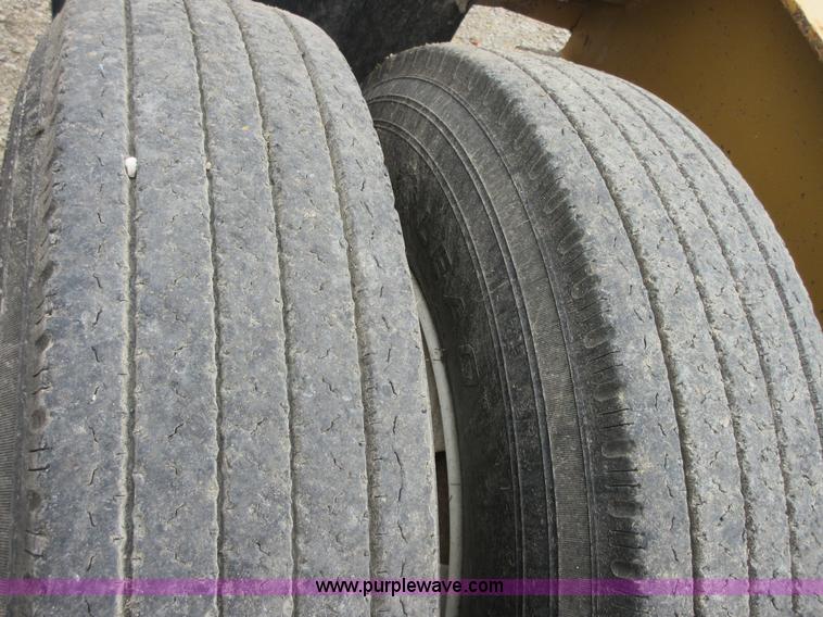 image for item D2497 2014 Whitzco Challenger RG-35 equipment trailer