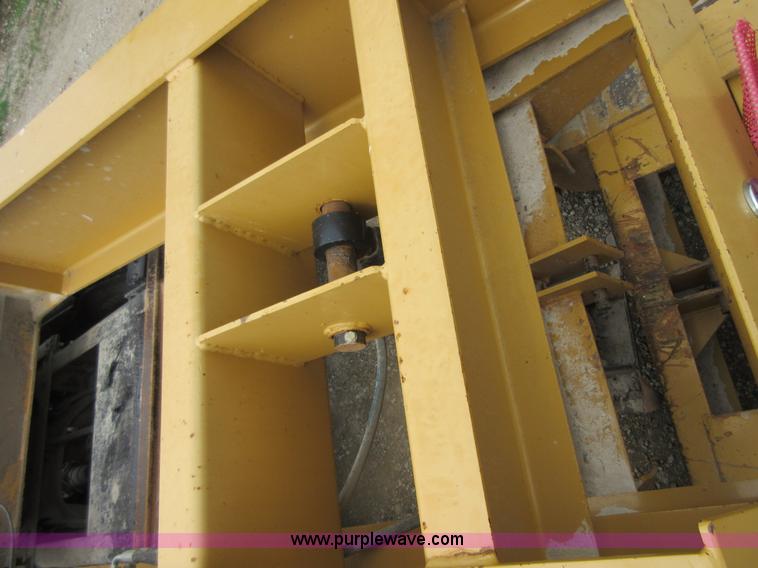 image for item D2497 2014 Whitzco Challenger RG-35 equipment trailer