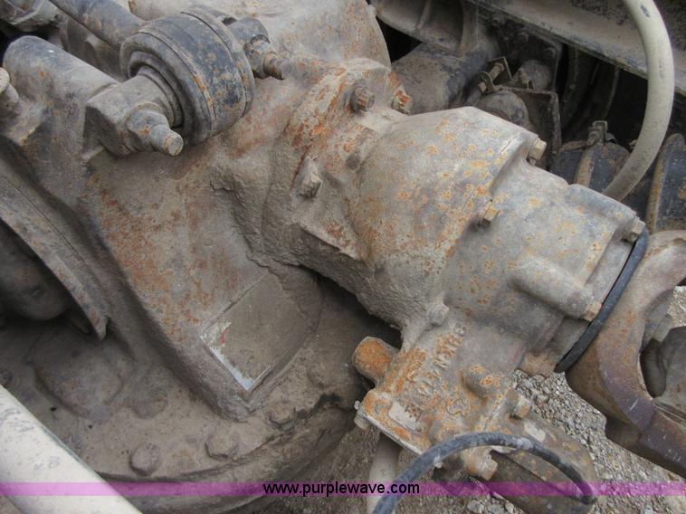 image for item D2498 1998 Mack CH613 semi truck