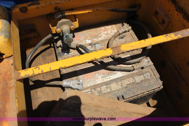 image for item F7880 Fiat-Allis 7G-B track loader