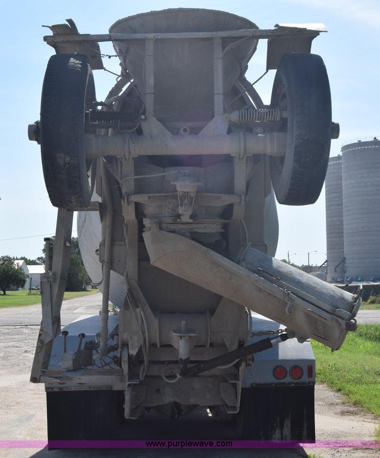 image for item F7889 1987 Peterbilt 349 mixer truck