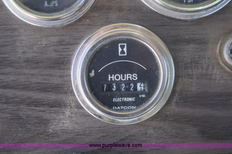 image for item F7889 1987 Peterbilt 349 mixer truck