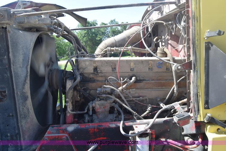 image for item F7889 1987 Peterbilt 349 mixer truck