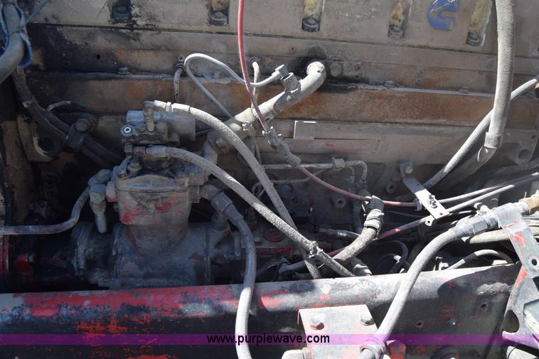 image for item F7889 1987 Peterbilt 349 mixer truck