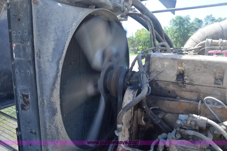 image for item F7889 1987 Peterbilt 349 mixer truck