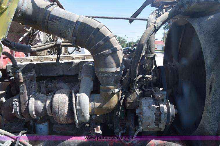 image for item F7889 1987 Peterbilt 349 mixer truck