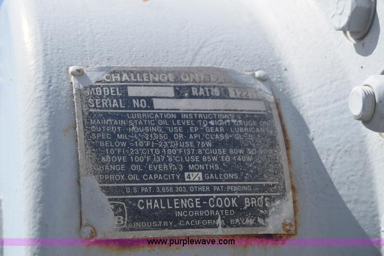 image for item F7889 1987 Peterbilt 349 mixer truck