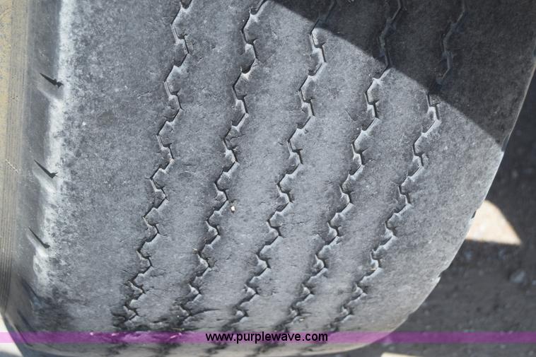 image for item F7889 1987 Peterbilt 349 mixer truck