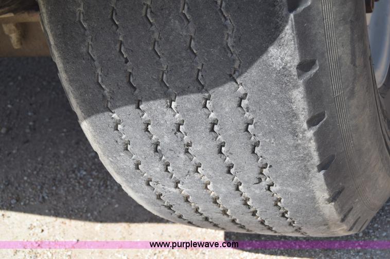 image for item F7889 1987 Peterbilt 349 mixer truck