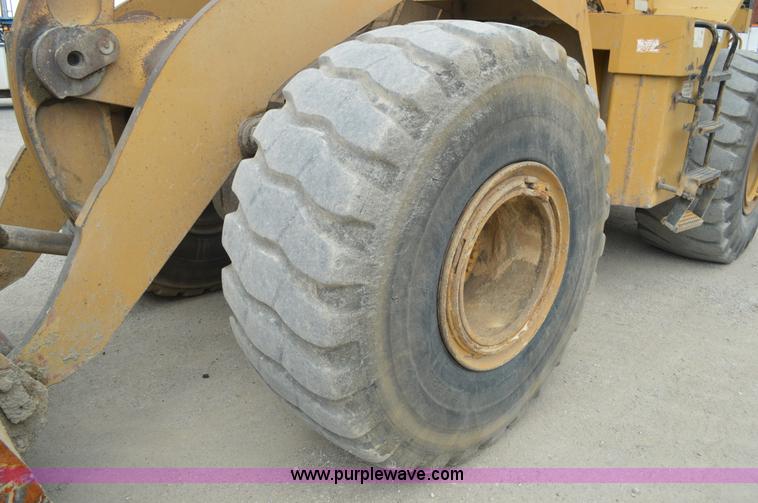 image for item G3664 1995 Caterpillar 966F Series II wheel loader