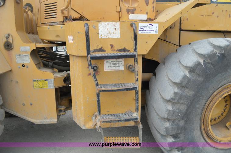 image for item G3664 1995 Caterpillar 966F Series II wheel loader