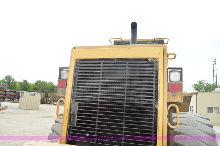 image for item G3664 1995 Caterpillar 966F Series II wheel loader