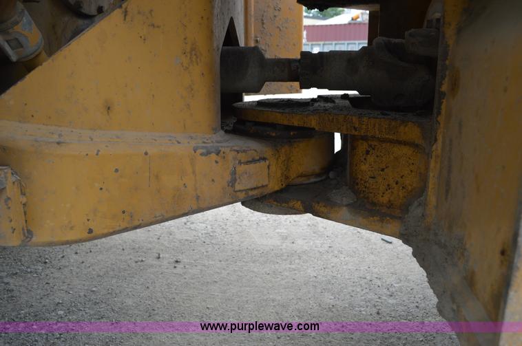 image for item G3664 1995 Caterpillar 966F Series II wheel loader