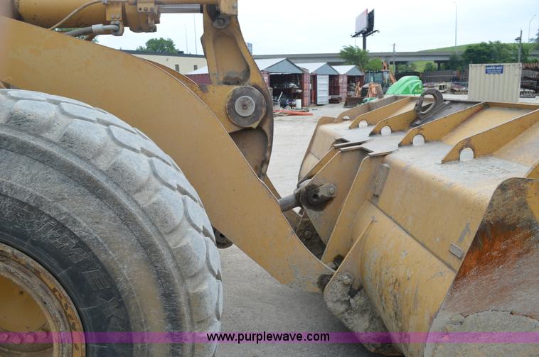 image for item G3664 1995 Caterpillar 966F Series II wheel loader