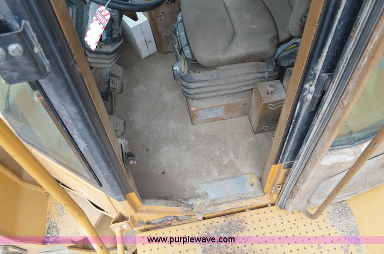 image for item G3664 1995 Caterpillar 966F Series II wheel loader