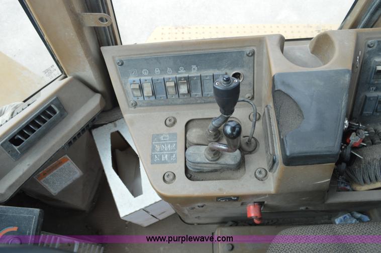 image for item G3664 1995 Caterpillar 966F Series II wheel loader