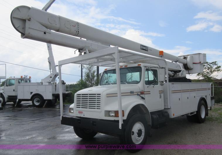 image for item G3686 1999 International 4700 bucket truck
