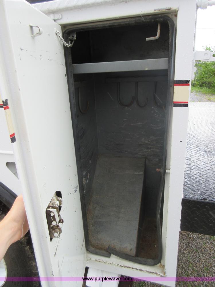 image for item G3686 1999 International 4700 bucket truck