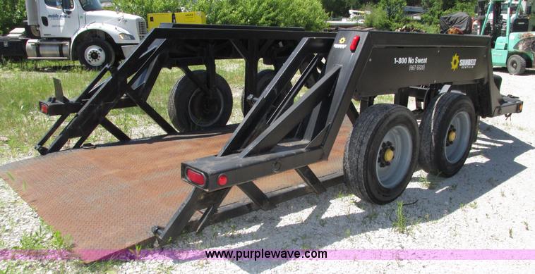image for item H4617 2006 Biljax ET12000 hydraulic drop deck equipment trailer