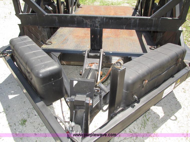 image for item H4617 2006 Biljax ET12000 hydraulic drop deck equipment trailer