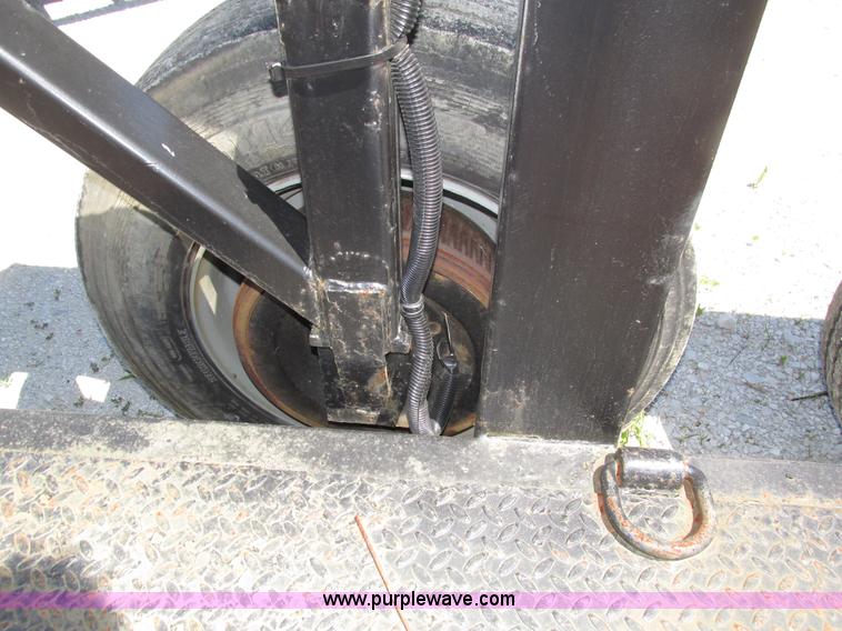 image for item H4617 2006 Biljax ET12000 hydraulic drop deck equipment trailer