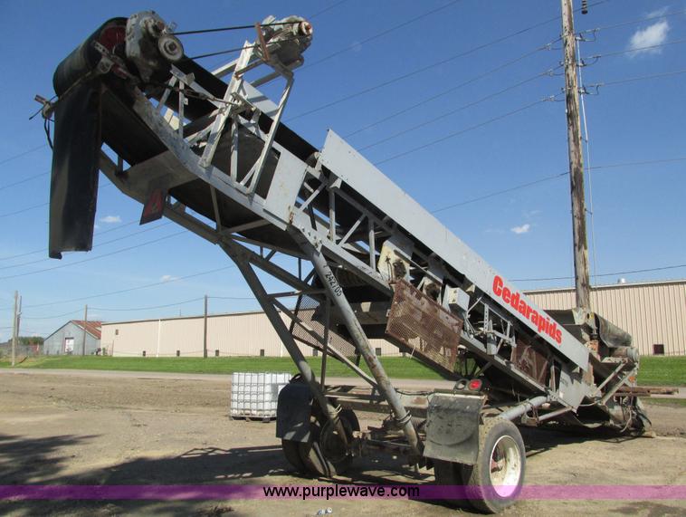 image for item H4619 Cedarapids conveyor and scalping screen