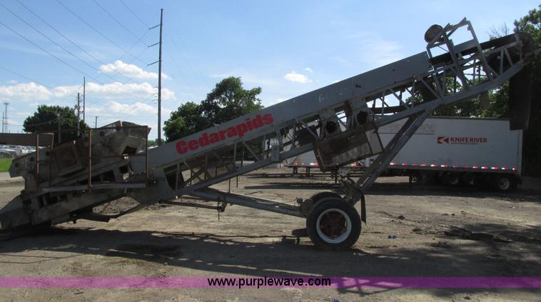image for item H4619 Cedarapids conveyor and scalping screen