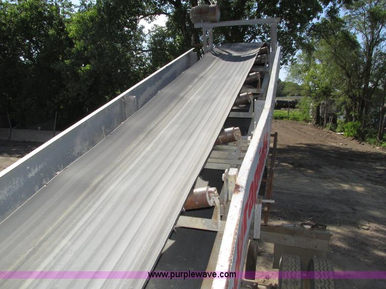 image for item H4619 Cedarapids conveyor and scalping screen