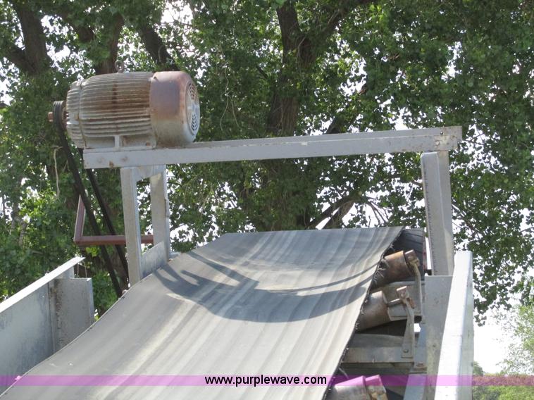 image for item H4619 Cedarapids conveyor and scalping screen