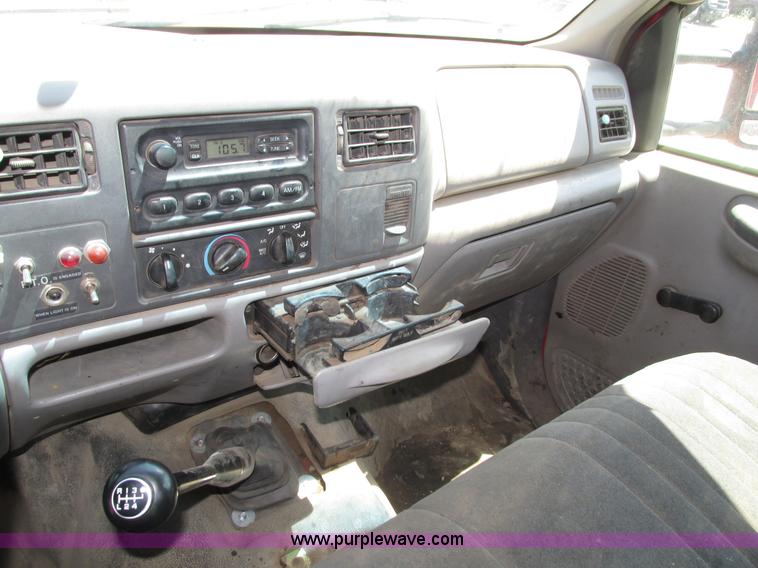 image for item H4620 1999 Ford F550 Super Duty XL service truck with crane