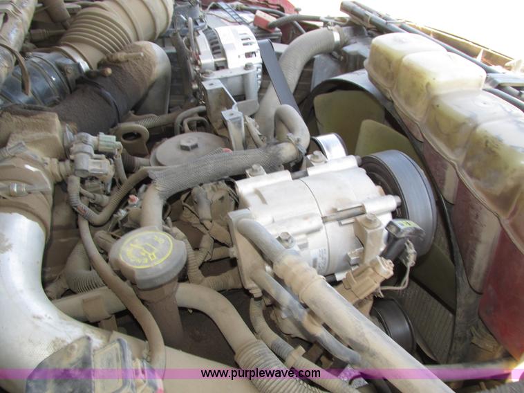 image for item H4620 1999 Ford F550 Super Duty XL service truck with crane