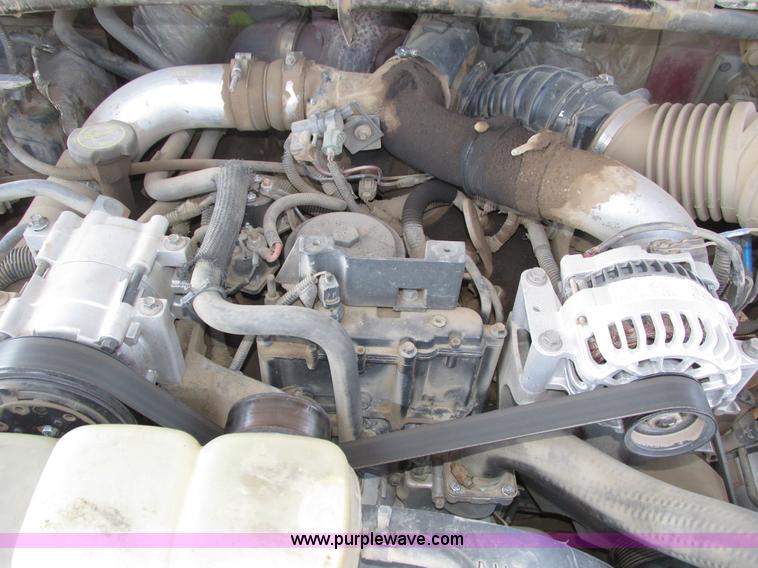 image for item H4620 1999 Ford F550 Super Duty XL service truck with crane