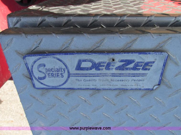 image for item H4620 1999 Ford F550 Super Duty XL service truck with crane