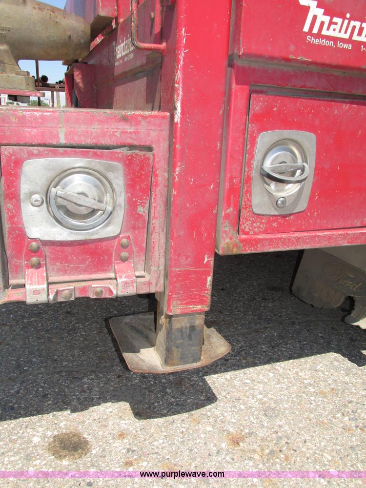 image for item H4620 1999 Ford F550 Super Duty XL service truck with crane